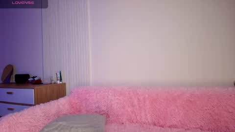Yulia 24  online show from 07-12-26, 09:39