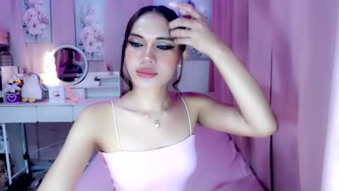 Snapshot of gorgeous_anora chatting on 07-29-26, 02:21 Anora online show from 07-29-26, 02:21