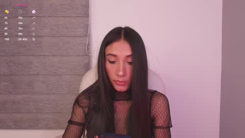 Snapshot of gorgeous_brunette chatting on 02-09-26, 09:24 Rose online show from 02-09-26, 09:24