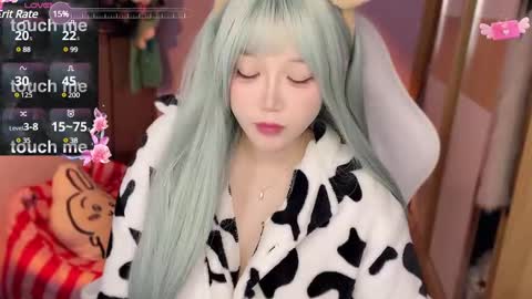 gorgeous girl33 online show from 01-02-25, 08:35