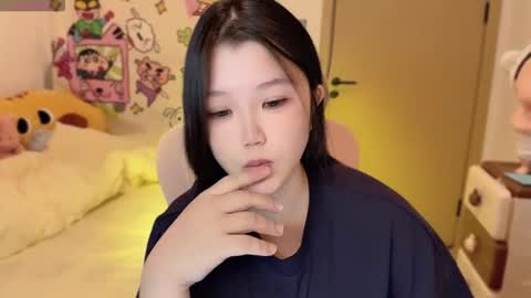 gorgeous girl33 online show from 10-24-25, 09:00