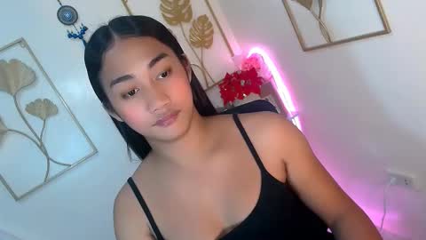 gorgeous_niicole online show from 11-22-25, 12:37