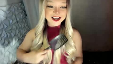 Snapshot of gorgeousamandarose chatting on 05-29-26, 12:41 Amanda rose online show from 05-29-26, 12:41