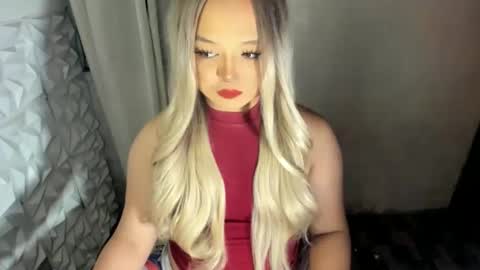 Snapshot of gorgeousamandarose chatting on 06-11-26, 02:59 Amanda rose online show from 06-11-26, 02:59