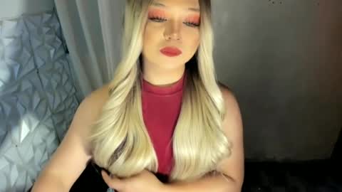 Snapshot of gorgeousamandarose chatting on 06-12-26, 06:07 Amanda rose online show from 06-12-26, 06:07