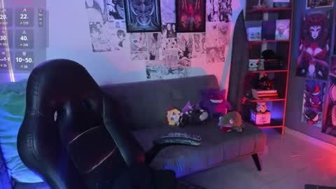 Snapshot of goth_stein chatting on 12-19-25, 12:50 Engel Please help me to reach 50 thumbs up online show from 12-19-25, 12:50