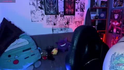 Snapshot of goth_stein chatting on 02-12-26, 03:12 Engel Please help me to reach 50 thumbs up online show from 02-12-26, 03:12