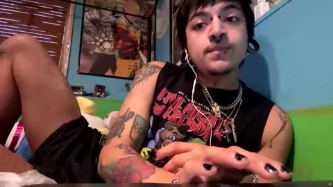 Snapshot of gothboitoy chatting on 12-29-24, 10:25 Gothboitoy online show from 12-29-24, 10:25