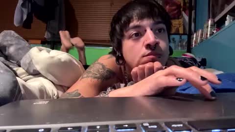 Snapshot of gothboitoy chatting on 12-31-24, 09:21 Gothboitoy online show from 12-31-24, 09:21