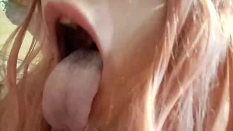 gothicrose4 online show from 10-12-25, 11:20