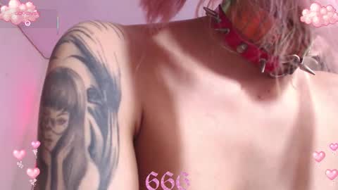 Snapshot of gothicute chatting on 02-07-26, 10:13 online show from 02-07-26, 10:13