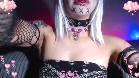 Snapshot of gothicute chatting on 02-25-26, 06:45 online show from 02-25-26, 06:45