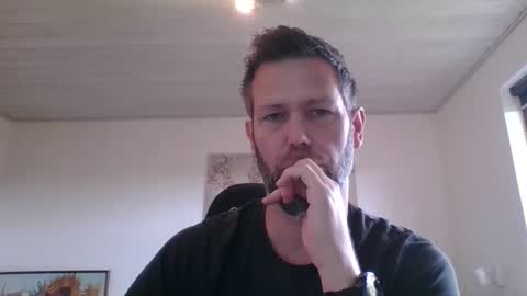 Snapshot of gotta1234 chatting on 10-11-25, 09:30 gotta1234 online show from 10-11-25, 09:30