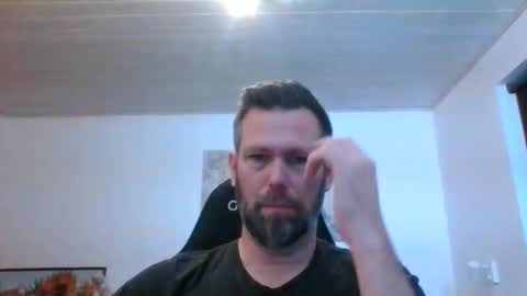 Snapshot of gotta1234 chatting on 12-05-25, 03:30 gotta1234 online show from 12-05-25, 03:30