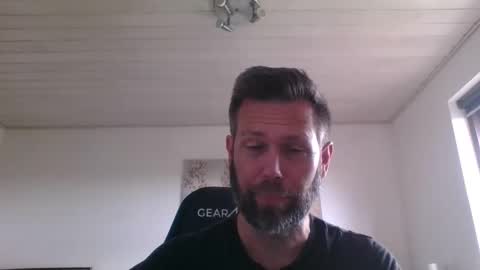 Snapshot of gottalop chatting on 09-19-25, 11:11 gottalop online show from 09-19-25, 11:11