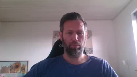 Snapshot of gottalop chatting on 10-24-25, 11:06 gottalop online show from 10-24-25, 11:06