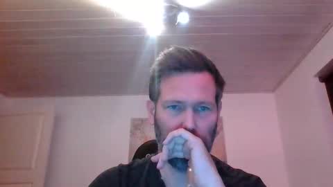 Snapshot of gottalop chatting on 11-21-25, 05:11 gottalop online show from 11-21-25, 05:11