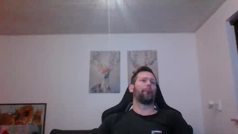 Snapshot of gottalop chatting on 12-19-25, 07:37 gottalop online show from 12-19-25, 07:37