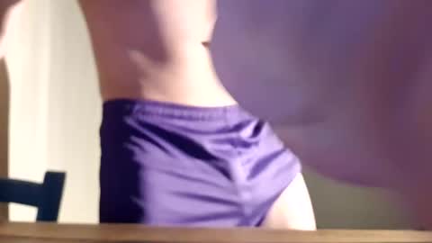 Snapshot of goura2000 chatting on 12-29-24, 10:47 goura2000 online show from 12-29-24, 10:47