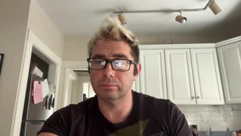 Snapshot of gr33nvap chatting on 02-22-26, 07:12 Cuddleguy online show from 02-22-26, 07:12