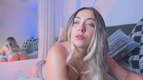 Snapshot of grace_duppon chatting on 02-28-25, 10:50 Grace online show from 02-28-25, 10:50