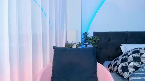 Snapshot of grace_duppon chatting on 03-12-25, 10:39 Grace online show from 03-12-25, 10:39