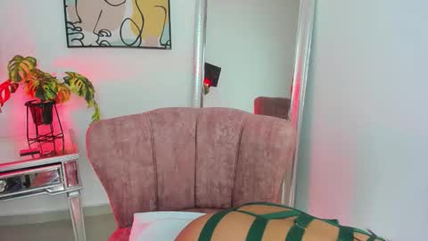 GRACE KIROZ online show from 09-15-25, 03:17