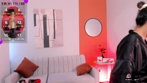 Snapshot of graceelizabeth_ chatting on 09-16-25, 08:21 Zuly online show from 09-16-25, 08:21