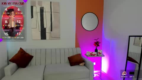 Snapshot of graceelizabeth_ chatting on 10-01-25, 08:04 Zuly online show from 10-01-25, 08:04