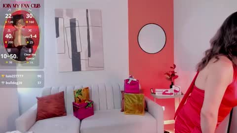 Snapshot of graceelizabeth_ chatting on 12-20-25, 09:11 Zuly online show from 12-20-25, 09:11