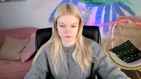 Snapshot of graceglamour chatting on 12-29-24, 05:21 Grace Glamour online show from 12-29-24, 05:21
