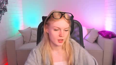 Snapshot of graceglamour chatting on 02-10-25, 08:20 Grace Glamour online show from 02-10-25, 08:20