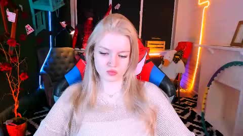 Snapshot of graceglamour chatting on 02-13-25, 05:26 Grace Glamour online show from 02-13-25, 05:26