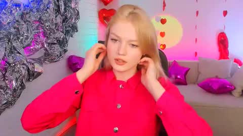 Snapshot of graceglamour chatting on 02-22-25, 11:24 Grace Glamour online show from 02-22-25, 11:24