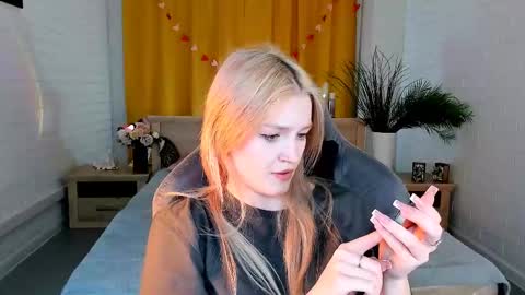Snapshot of graceglamour chatting on 03-04-25, 11:19 Grace Glamour online show from 03-04-25, 11:19
