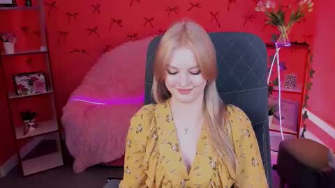 Snapshot of graceglamour chatting on 03-07-25, 11:51 Grace Glamour online show from 03-07-25, 11:51