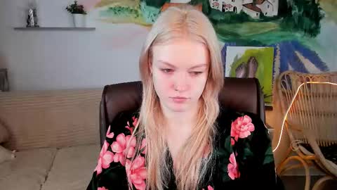 Snapshot of graceglamour chatting on 03-12-25, 05:13 Grace Glamour online show from 03-12-25, 05:13