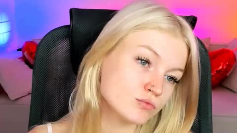 Snapshot of graceglamour chatting on 10-03-25, 05:26 Grace Glamour online show from 10-03-25, 05:26
