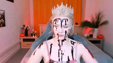 Grace Glamour online show from 10-31-25, 09:10