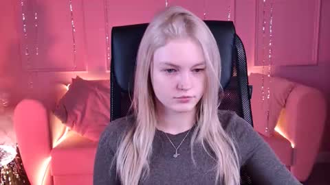 Snapshot of graceglamour chatting on 02-03-26, 05:05 Grace Glamour online show from 02-03-26, 05:05