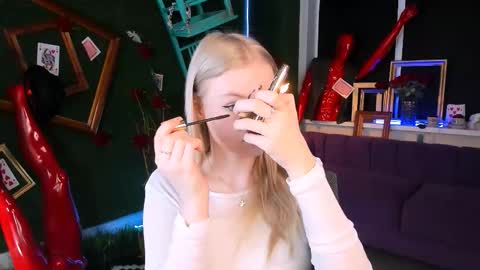 Snapshot of graceglamour chatting on 02-04-26, 05:24 Grace Glamour online show from 02-04-26, 05:24