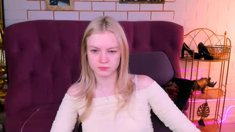Snapshot of graceglamour chatting on 02-22-26, 05:08 Grace Glamour online show from 02-22-26, 05:08