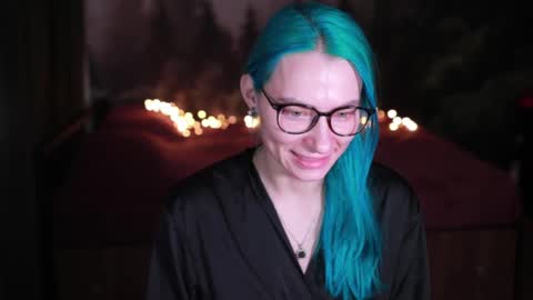 Snapshot of gracegreen chatting on 02-17-25, 12:48 I will be glad to see you 30 N 1800 - 2300 gmt3 online show from 02-17-25, 12:48