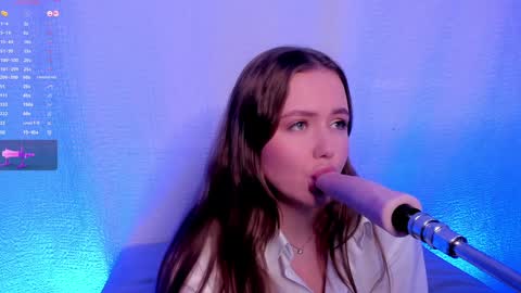 Snapshot of graceholly chatting on 01-10-25, 06:20 Hi call me Leia make me scream from 111155222333666999 online show from 01-10-25, 06:20