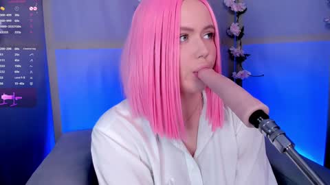 Snapshot of graceholly chatting on 01-11-25, 06:45 Hi call me Leia make me scream from 111155222333666999 online show from 01-11-25, 06:45