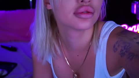 Snapshot of gracehotdavies chatting on 03-05-25, 02:14 Grace online show from 03-05-25, 02:14