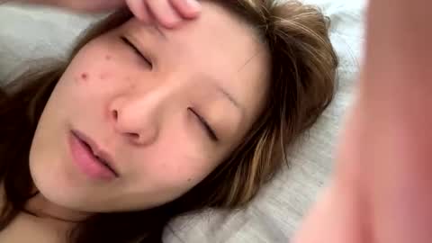 Snapshot of gracemeow chatting on 03-04-26, 03:45 gracemeow online show from 03-04-26, 03:45