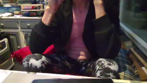 Snapshot of grandpa_peter chatting on 07-21-26, 03:31 Cum with Grandpa Pete online show from 07-21-26, 03:31