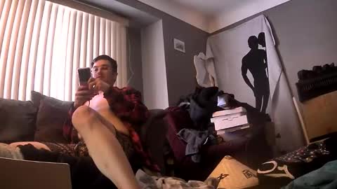 Snapshot of gratiotony chatting on 02-05-26, 10:25 Get US to 1000 you wont be disapointed online show from 02-05-26, 10:25