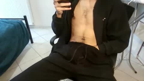 Snapshot of grcammer chatting on 12-05-25, 02:14 GrCammer online show from 12-05-25, 02:14